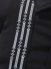 Newborn Baby Boys Casual Vacation Solid Black & White Stripe Webbing Pattern Full Button Front Pocket Decor Short Sleeve Shirt Collar Romper, Suitable For Summer Outings, Vacation, And Comfortable Home Wear