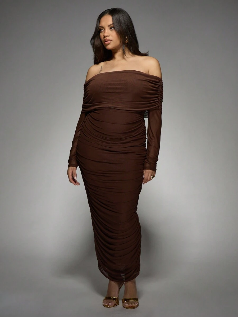 MISSGUIDED PLUS 露肩褶皱长袖中长连衣裙 优雅修身晚宴派对紧身连衣裙 特殊场合婚礼宾客礼服 弹力 - 棕色 - 查看 1