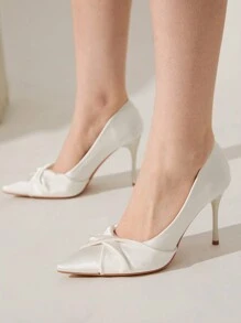 CUCCOO HITCHD 女士时尚优雅珍珠白缎面尖头高跟鞋，适合宴会、婚礼、通勤、约会、圣诞派对
