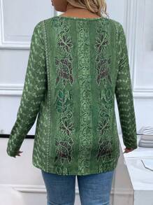Women Plus Size Digital Floral Print Splice Long Sleeve T-Shirt - Army Green - View 2