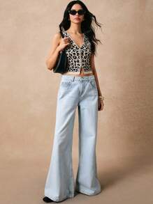 Poéselle Women's Leopard Jacquard Casual Sleeveless Knit Top Simple Vest Hem Slit Cardigan Leopard Jacquard Vest Spring V Neck Beige Vest Holiday Cardigan Holiday Top V Neck Asymmetric Hem