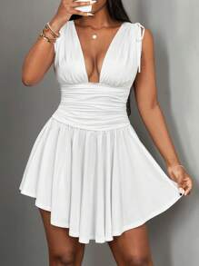 Slaydiva 优雅度假和约会 V 领收腰不对称下摆纯白色 A 字迷你连衣裙 - B - 白色 - 查看 6