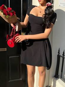 SHEIN EZwear 女士情人节约会方领公主迷你连衣裙 - 黑色 - 查看 1