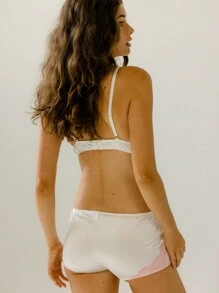 Aralina Conjunto de lencería con sujetador de tirantes de satén y braga tipo short con detalles de encaje en contraste