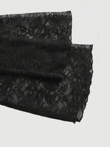 SHEIN MOD Camiseta Preta Assimétrica com Gola Laço, Manga Sino, Plus Size, Renda, Ombro Assimétrico Sexy - Preto - Visão 5