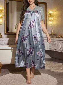 LuxeNights Plus Size Lace Patchwork Faux Silk Print Long Dress, Moo Moo - Green - View 4