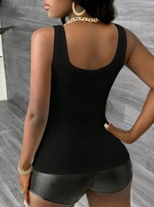Slaydiva Camiseta básica de tirantes con escote en V profundo y costillas angostas para mujer talla grande - Negro - Ver 2