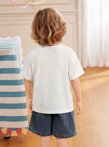 SHEIN Set de 2 piezas de camiseta de manga corta con cuello redondo y estampado de conejo, y pantalones cortos para niños pequeños, ideal para actividades al aire libre, uso diario y sesiones de fotos, para primavera/verano