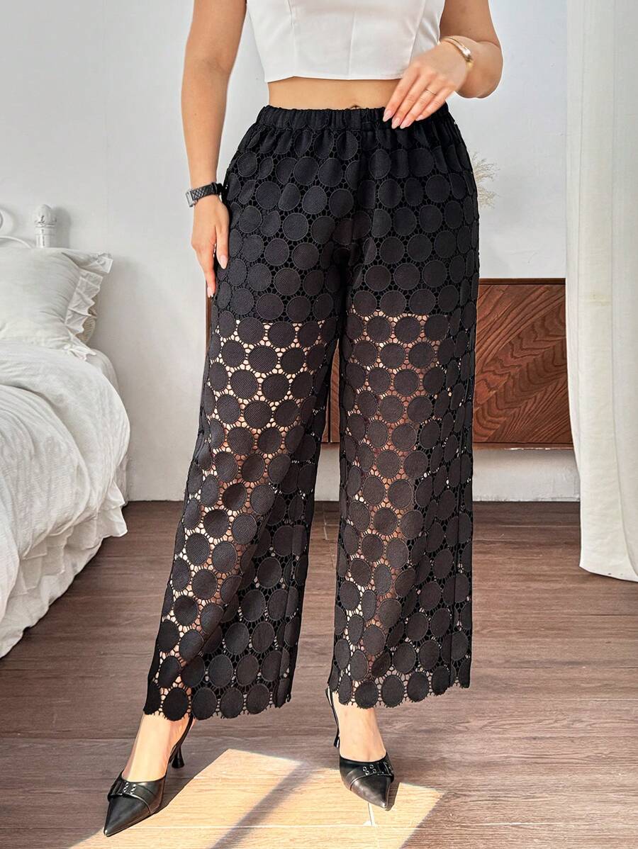 SHEIN Privé Plus Size Lace Valentine's Design Pants, Suitable For Dating Occasions And Gatherings - Black - View 1