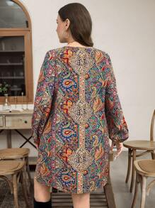 SHEIN LUNE Vestido casual holgado de mujer talla grande con estampado de paisley, cuello en V y puños elásticos, para vacaciones, ropa occidental, ropa vintage, vestido bohemio, vestido de primavera, ropa de resort, vestido de club, vestido tropical, ropa de primavera, ropa de verano, atuendos de primavera para mujer