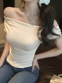 DAZY Blusa de mujer de manga corta con hombros descubiertos y textura floral