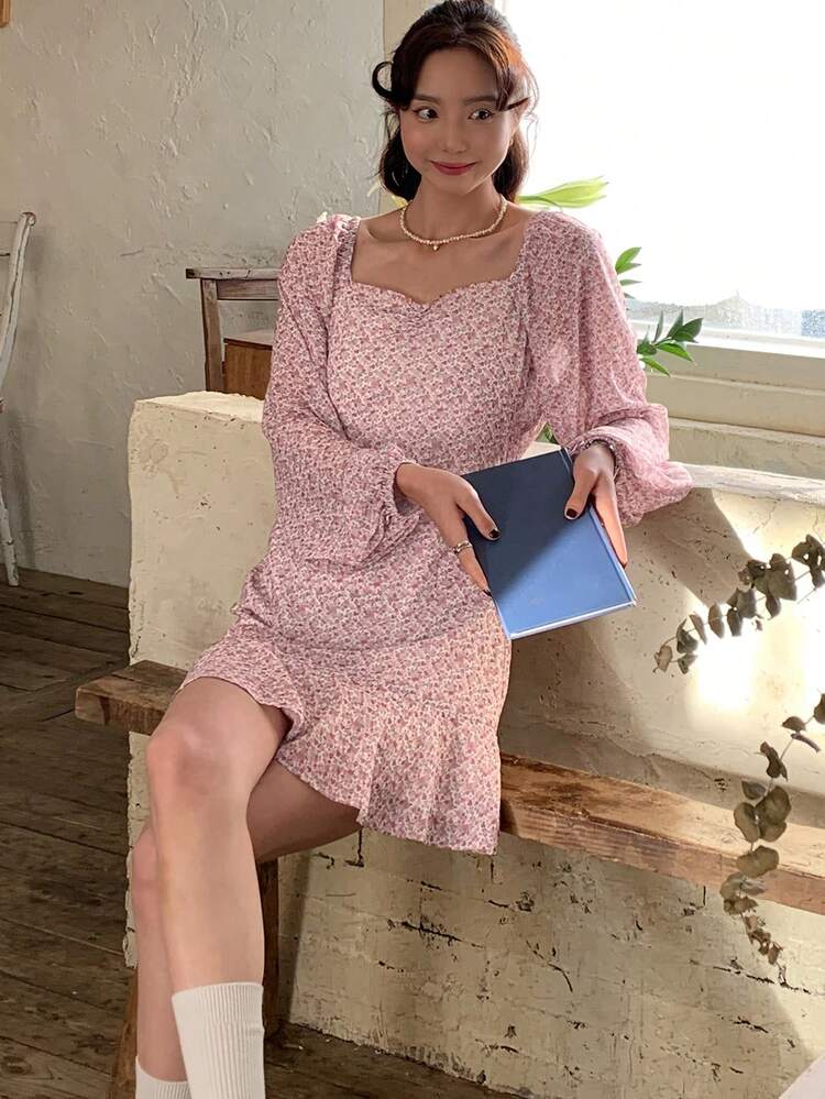 Women's Square Neck Floral Print Lantern Sleeve Short Dress, Pink Holidaya Flower Vacation Beach, Spring/Summer Boho
