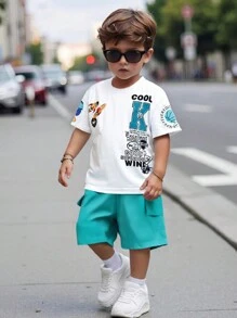 SHEIN Explorewe 2 pezzi Set di magliette a girocollo con stampa di lettere graffiti casual e pantaloncini verdi menta intessuti, stile sportivo da basket, per ragazzi per la festa dell'Eid Mubarak