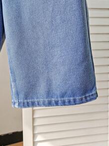 SHEIN Conjunto de 2 piezas para niño preadolescente con camisa de mezclilla de manga corta y sensación de frescor y shorts holgados de mezclilla para uso diario y las cuatro estaciones