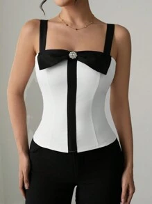 Chiquease Elegantes Camisole-Top mit Strass-Schleife, Rückenteil mit gerafftem Kontrastdesign für Frauen