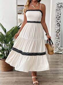 SHEIN Clasi فستان إسليب ماكسي بتصميم الدانتيل والألوان المتناقضة المناسب للمقاسات الكبيرة، صيفي - لون مشمشي - مشاهدة 3