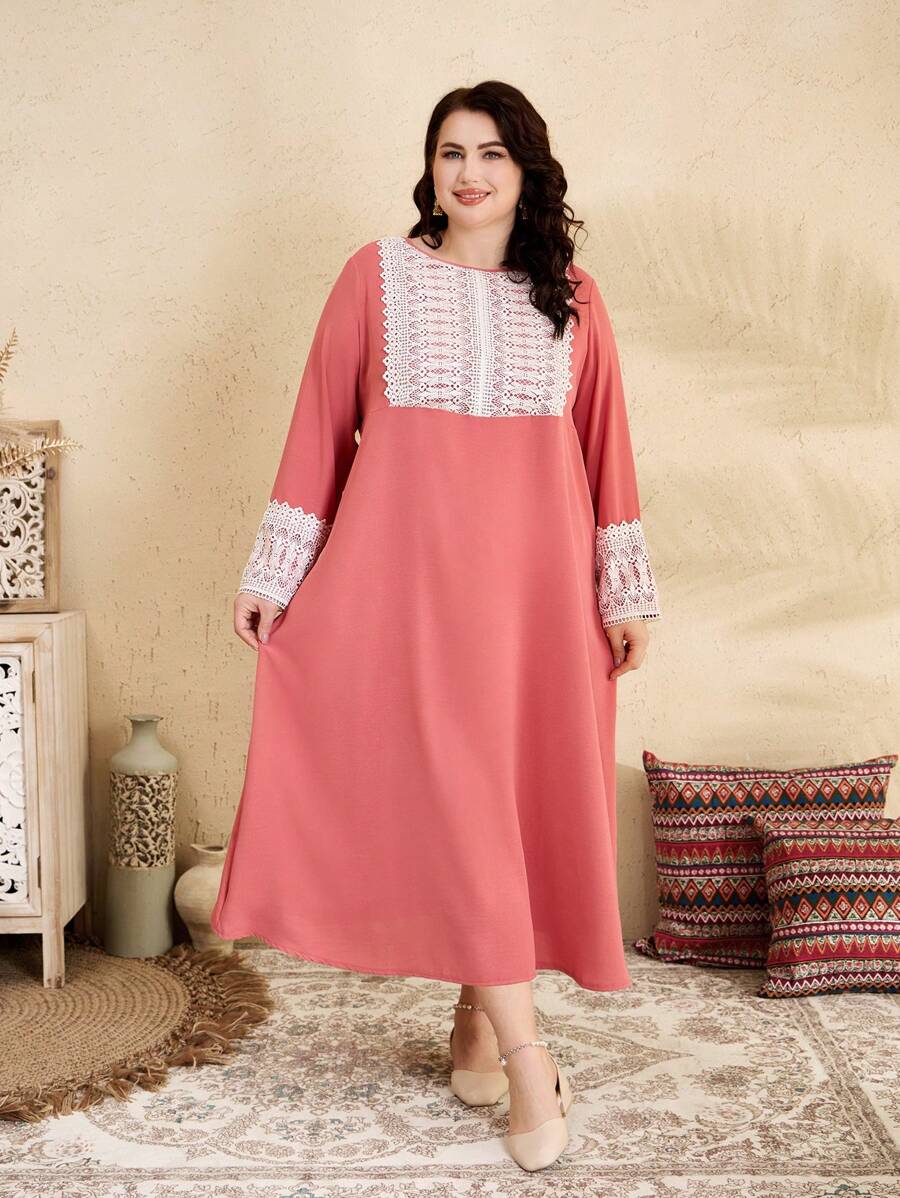 SHEIN Große Größen Damen Wassermelonen-Muster Rüschen-Saum Rundhals Langes Bequemes Lässig Kleid, Family Matching Outfits (2 Stücke separat erhältlich)