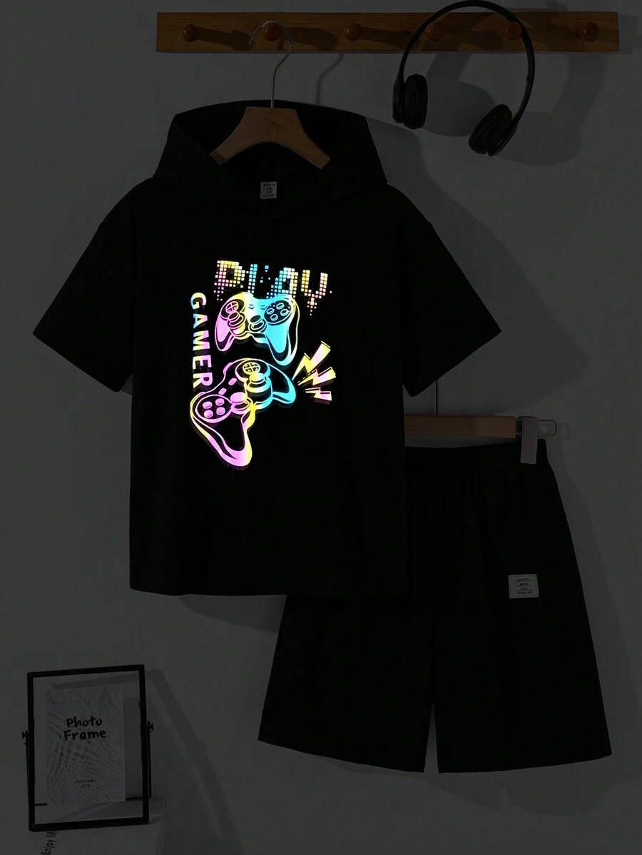 SHEIN 2pcs/Set Tween Boy Casual Loose Gaming Graphic Glow In The Dark Short Sleeve Tee And Shorts Set, Suitable For Commuting, School, Casual, Sports, Spring/Summer - Black - View 1