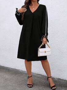 SHEIN Clasi Plus Size Women Casual V-Neck Long Sleeve Color Block Dress - Black - View 5