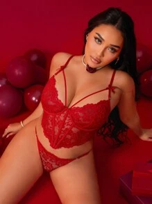 2pcs Valentine's Day Plus Size Sexy Lace Lingerie Set - Red - View 3