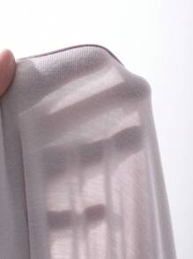 DAZY 简约舒适的针织裹身式束腰睡袍，适合返校季、秋季和冬季穿着。