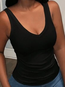 Slaydiva Camiseta básica de tirantes con escote en V profundo y costillas angostas para mujer talla grande - Negro - Ver 3