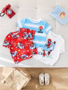 SHEIN Compra dos y llévate gratis. Camisa de punto de manga corta con cuello redondo suave y cómoda, de estilo casual y sencillo, práctica y versátil, adecuada para uso diario, la escuela, los viajes y los deportes, en primavera y verano, para niños pequeños.
