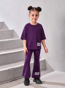 SHEIN Leap Crew 2pcs/Set Young Girl Knit Solid Color Round Neck Fitted Casual T-Shirt & Flare Pants Outfit