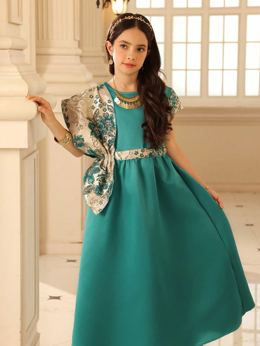 Girls Dark Green Abaya Kaftan Jalabiya, Ramadan Traditional National Day Outfit, Long Dress With Golden Totem Foil Pattern, Flare Skirt, Decorated With Gold Edge Ribbon, Flutter Sleeves And Collar, Suitable For Banquet, Outing And Festival,Holiday,Summer,Travel - Black and White - View 1