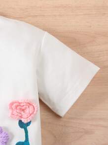2 件套女童休闲花卉 3D 缀饰圆领短袖 T 恤和短裤套装，适合 4-7 岁，春秋季 - 白色 - 查看 5
