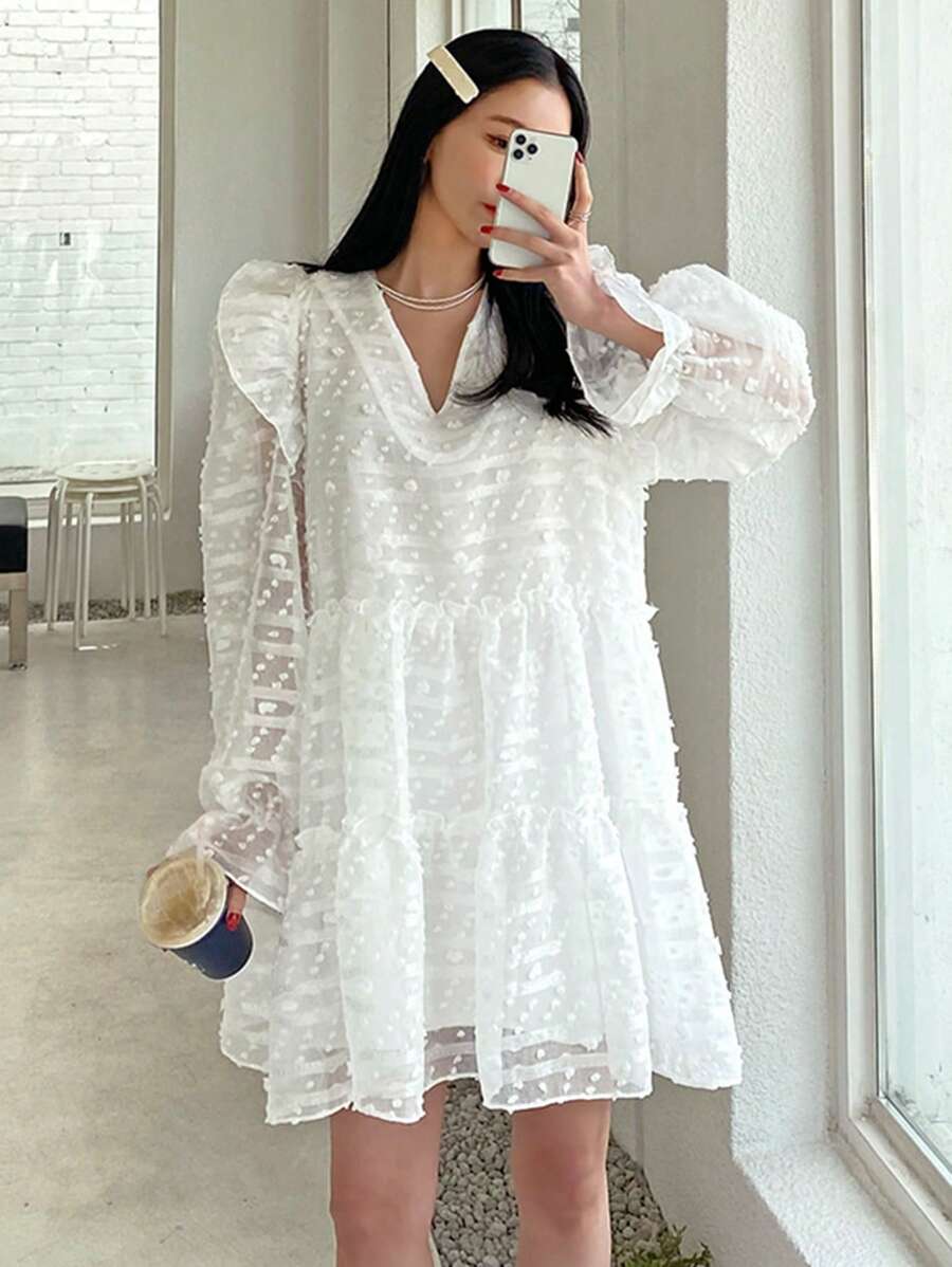 DAZY 女士 V 领泡泡纹理面料盖袖连衣裙，秋季连衣裙长袖连衣裙 - 白色 - 查看 1
