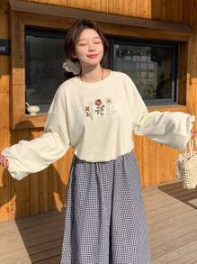 FRIFUL Women's Round Neck Long Sleeve Floral Embroidered Print T-Shirt, Autumn