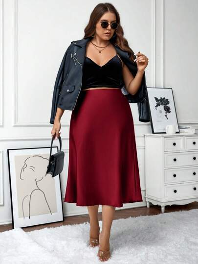 SHEIN LUNE Plus Size Women Solid Color Casual Wine Red Mini Skirt Valentine's Day Elegant Party Skirt Vacation Outfits Woman Summer Outfits For Women Old Money Summer Outfits For Women