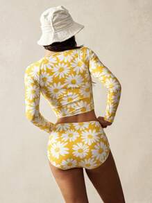 VARSITIE Ound Neck Long Sleeves Floral Print Women Rashguards For Summer Beach Vacation