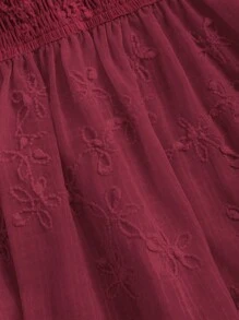 Sweetra Y2K Outfit met getextureerde stoffen strapless top met knoop aan de voorkant