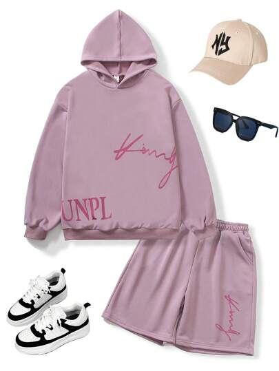 SHEIN Bộ 2 món áo hoodie rộng rãi thời trang Hàn Quốc cho bé trai tuổi teen có in chữ lớn và quần nỉ, mùa xuân/thu/đông, thích hợp cho trượt ván, bóng rổ, biểu diễn, ngoài trời, mặc thường ngày