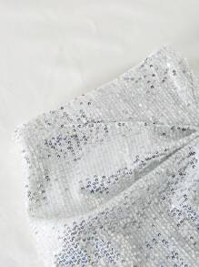 SHEIN Set di maglietta a maniche corte con stampa a lettere e collo a ciambella, abbinata a mini gonna con glitter in vita, stile modaiolo da ragazza per l'estate - Bianco - Visualizzare 6