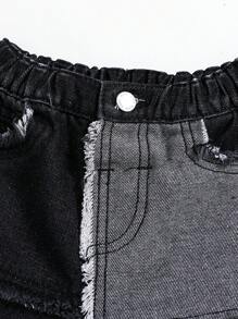 SHEIN Baby Jungen Modische gewaschen Patchwork rohe Kanten locker geschnittene gerade geschnittene schwarze Jeans Hose, für Kinder Streetwear Outfits und Frühlings-/Sommer-Kleidung