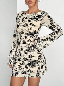 SHEIN EZwear 新款米色半透明花卉网眼 A 字迷你连衣裙，秋季 - 米色 - 查看 6