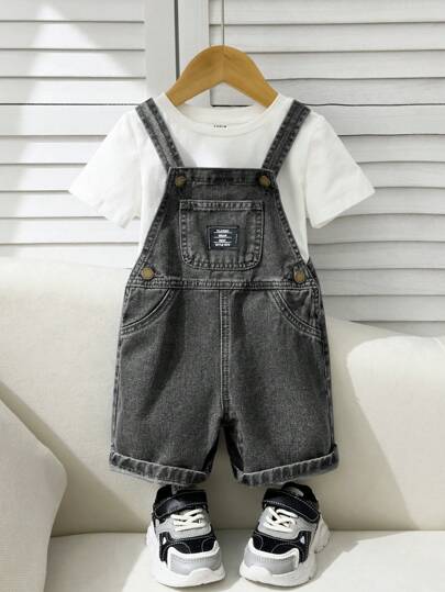 SHEIN Monos vaqueros holgados de pierna recta con detalles remendados para bebés niños, sin camiseta, para conjunto de primavera/verano, mono vaquero para niños