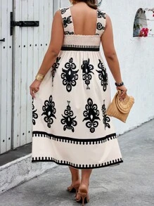 SHEIN Clasi 大码复古印花褶皱连衣裙长款女装