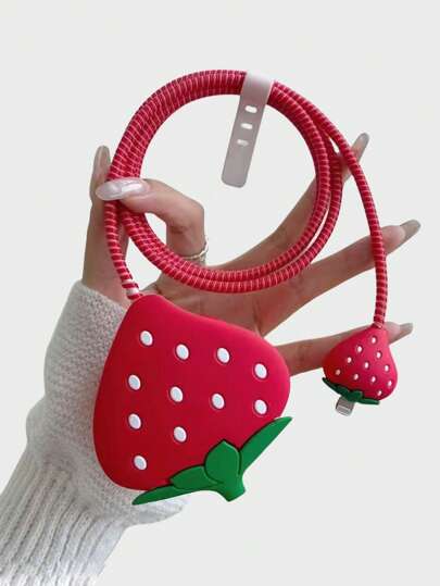 Kawaii 4 قطع/مجموعة كابل شحن بتصميم فراولة جميل وحلو بمنفذ PD, شامل كبل التيار المتردد البريطاني, غطاء شحن, واقي كابل الشحن, علبة حماية شاحن كارتونية, منظم كابلات شحن سريع