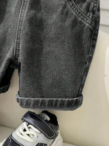 SHEIN Baby Boys' Summer Casual Patched Detail Baggy Straight Leg Denim Overalls Jumpsuit Jeans Shorts Without Tee, For Spring/Summer Outfits,Kids Denim Romper - Black - View 4