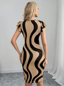 SHEIN Clasi 女士优雅针织对比条纹几何印花荷叶边下摆 V 领中长款紧身连衣裙 - 彩色 - 查看 2