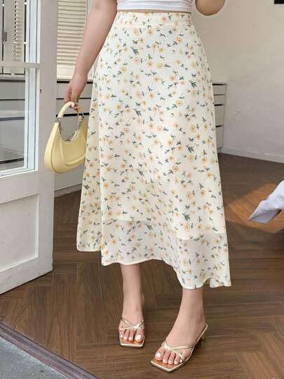 Dazy Petite Plus 女士加大码休闲夏季小碎花半身裙，荷叶边度假装