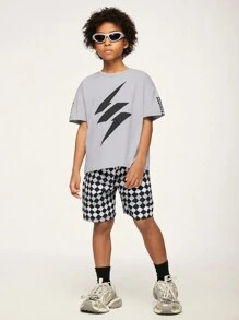 SHEIN Explorewe 2pcs/Set Tween Boy Fashion Street Casual Outdoor Short Sleeve Shorts Set,Grey,Summer,City Break Lightning & Black & White Plaid Design Outfit - Grey - View 5