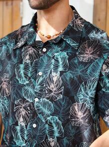 ResortEase Plus Size Men's Botanical Print Short Sleeve Shirt