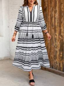 SHEIN LUNE Elegantes Maxikleid in Große Größen mit Fransen und Muster