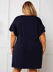 SHEIN CURVE+ Plus-Size Navy Double-Layer T-Shirt Dress With Ruffled Sleeves: Casual And Comfortable