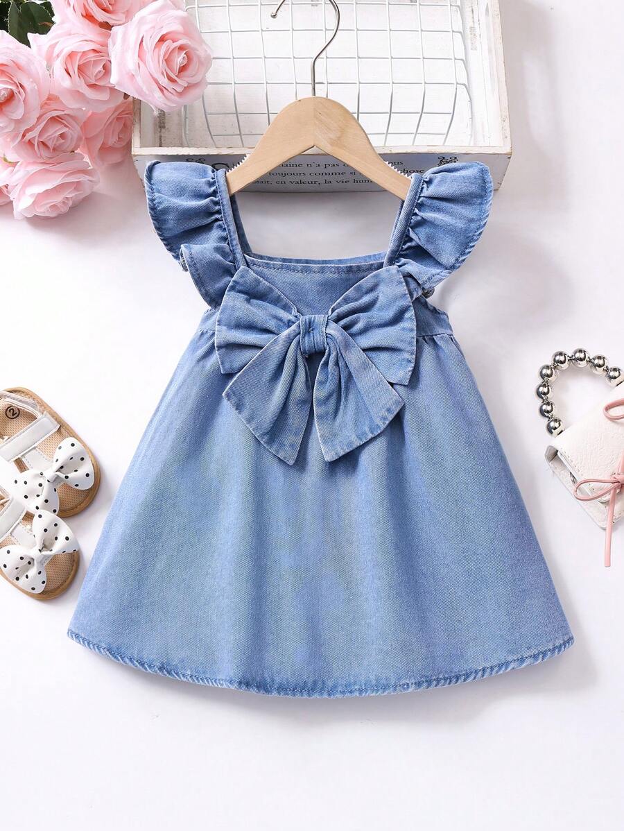 SHEIN Đầm denim xanh dễ thương thắt nơ lớn cho bé gái, trang phục mặc nhà mùa xuân và mùa hè cho bé gái, trang phục đi biển cho bé gái, trang phục đường phố phương Tây cho bé gái - Rửa nhẹ - Xem 1